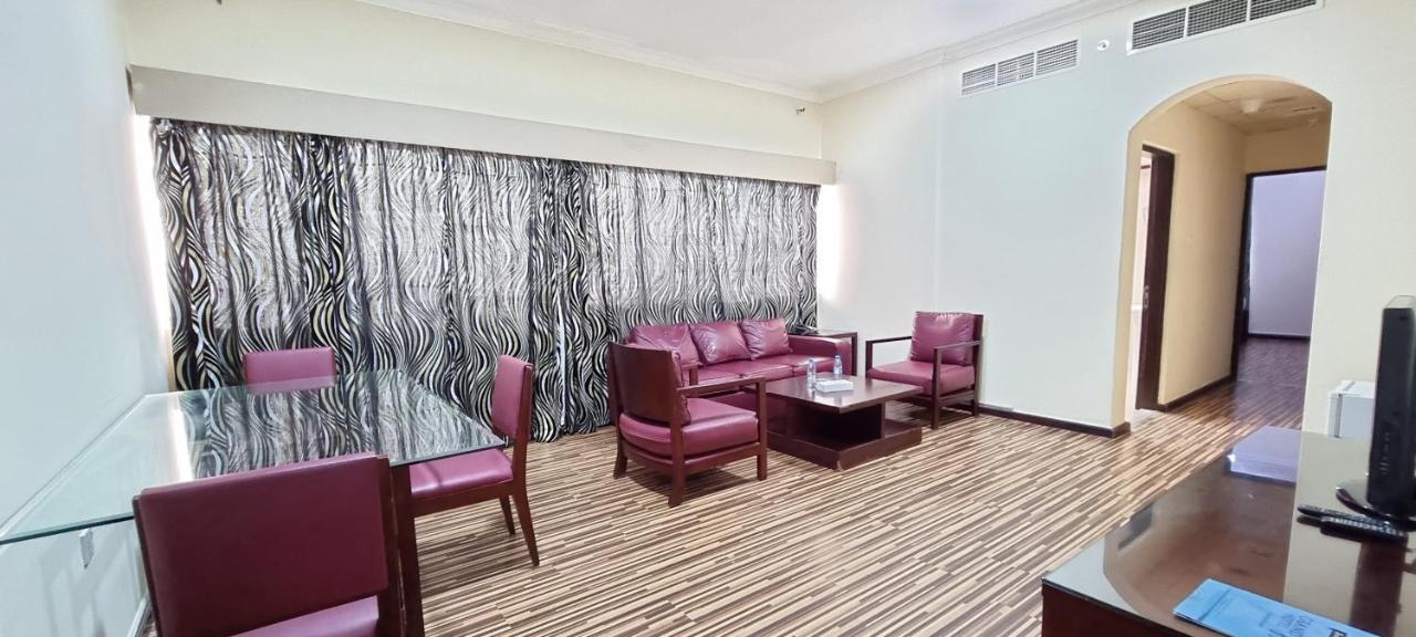 Grand Pj Hotel Ras al-Khaimah Exteriör bild
