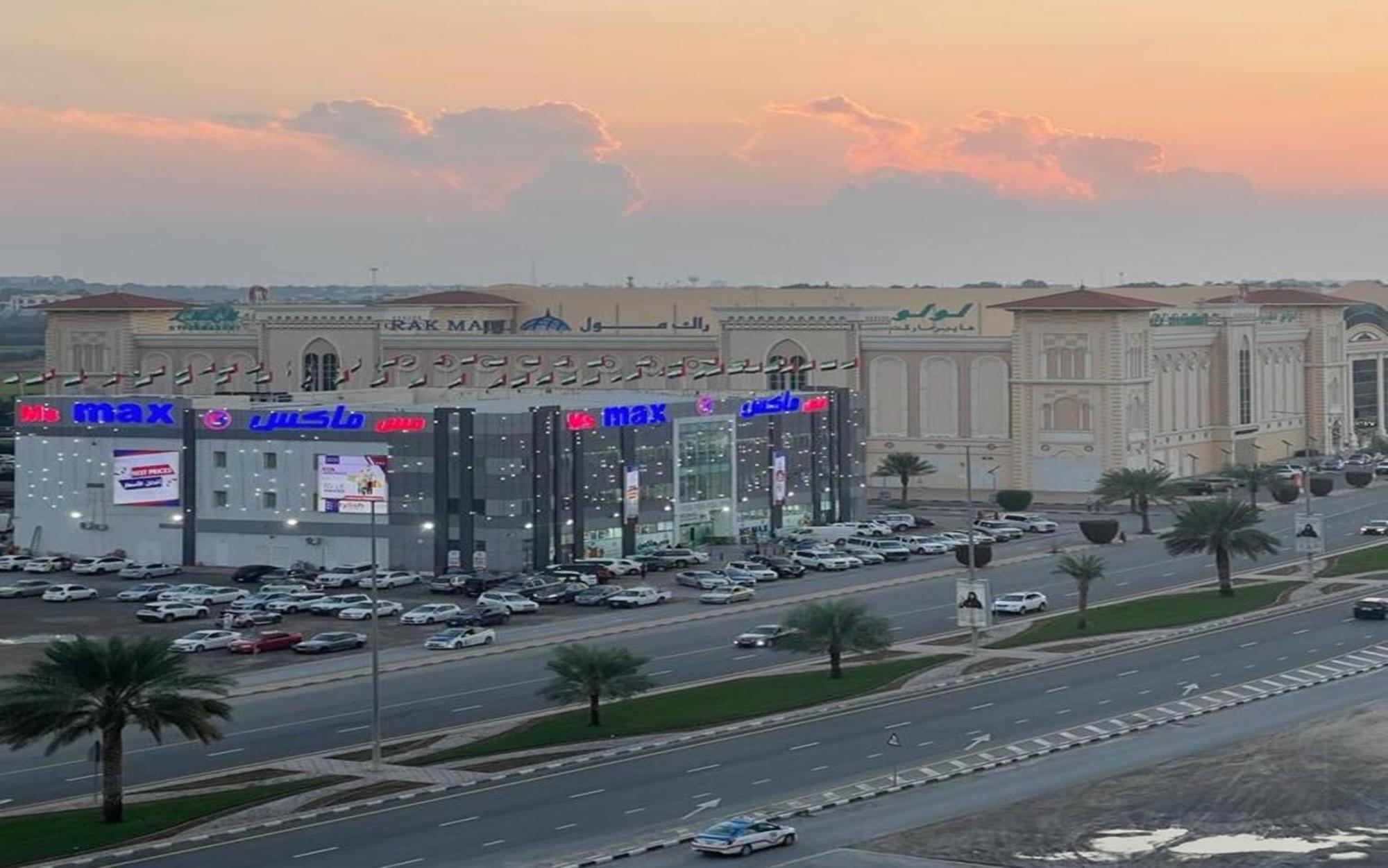 Grand Pj Hotel Ras al-Khaimah Exteriör bild