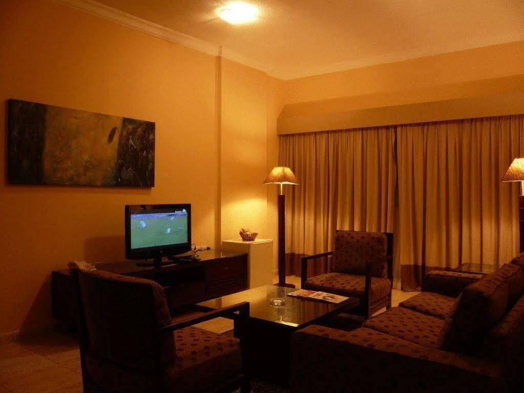 Grand Pj Hotel Ras al-Khaimah Exteriör bild